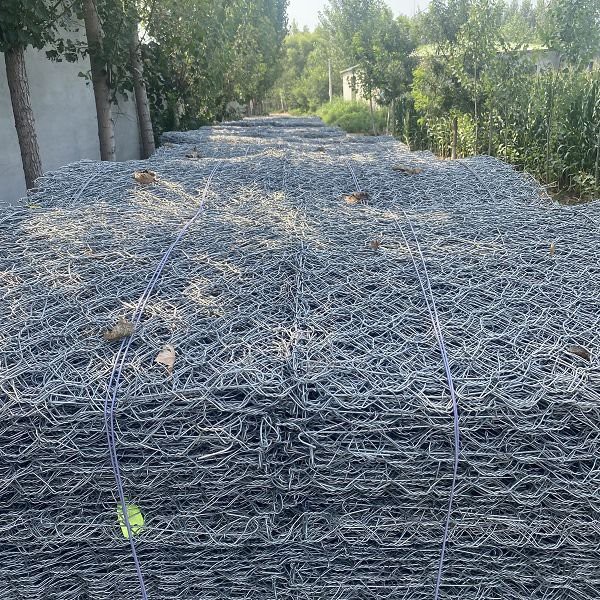 Gabion-häkin tukiseinä